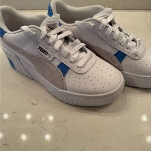 Puma Platform White Sneaker with Light Blue Trim - Never Worn - Women’s Size 9